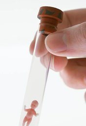 试管婴儿移植后为什么会失眠(移植后失眠对成功率有影响吗)